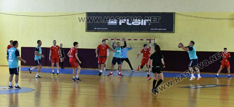 Хандбалният “Асти ‘91” разби гостуващия “Берое”