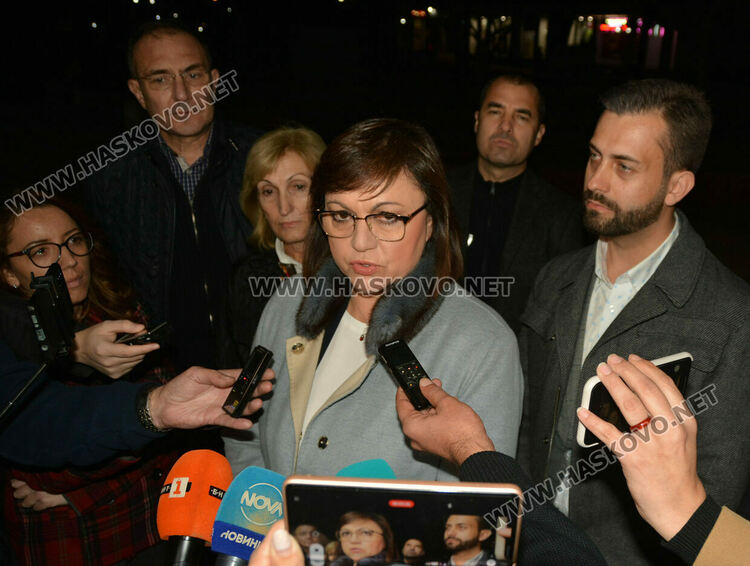 Шокираща е разделителната линия между президента и партиите, коментира Корнелия Нинова в Хасково