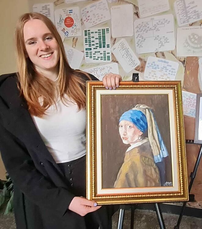 Доброто днес: Ученици написаха книжка с приказки, художничка с първа изложба в кметството на село