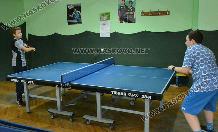 Приключиха ученическите първенства по бадминтон и тенис на маса, ПМГ и „Рилски“ с по две титли