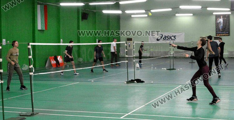 Приключиха ученическите първенства по бадминтон и тенис на маса, ПМГ и „Рилски“ с по две титли