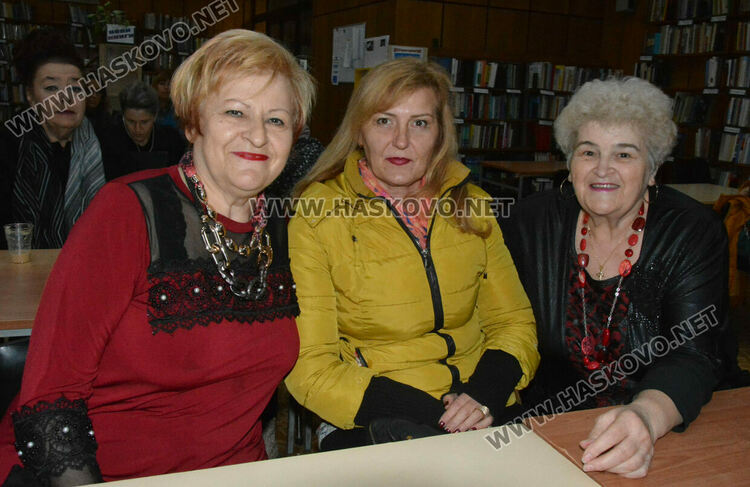 Мина Карагьозова представи „Веселата страна на живота“