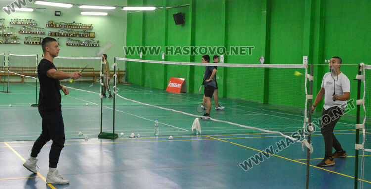 Приключиха ученическите първенства по бадминтон и тенис на маса, ПМГ и „Рилски“ с по две титли