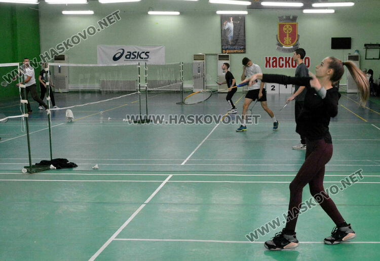 Приключиха ученическите първенства по бадминтон и тенис на маса, ПМГ и „Рилски“ с по две титли