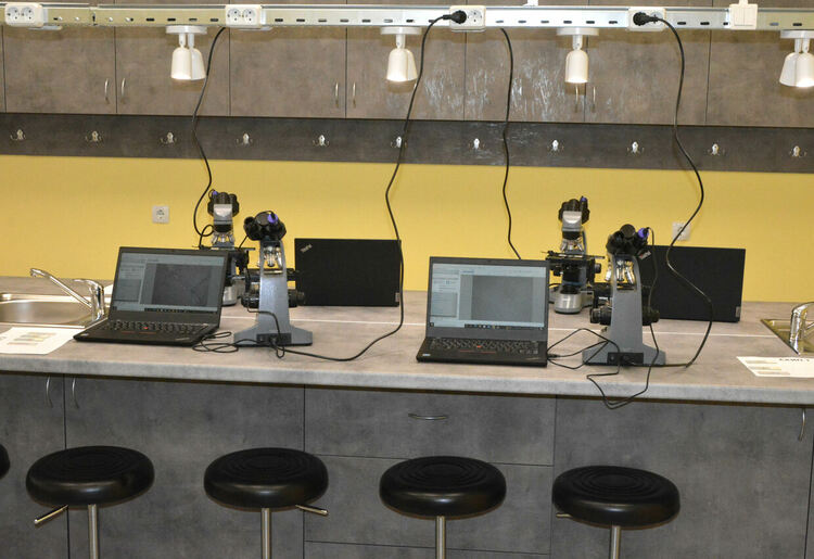 Откриха Център за експериментална работа в Езиковата гимназия в Хасково