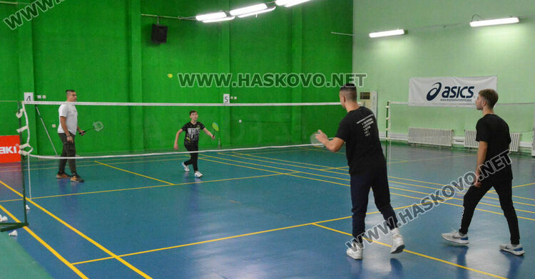 Приключиха ученическите първенства по бадминтон и тенис на маса, ПМГ и „Рилски“ с по две титли