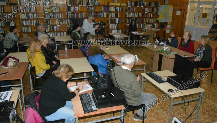 Мина Карагьозова представи „Веселата страна на живота“