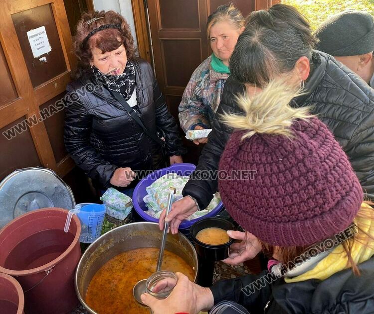  Днес е Денят на св.великомъченица Екатерина, покровителка на майчинството и децата