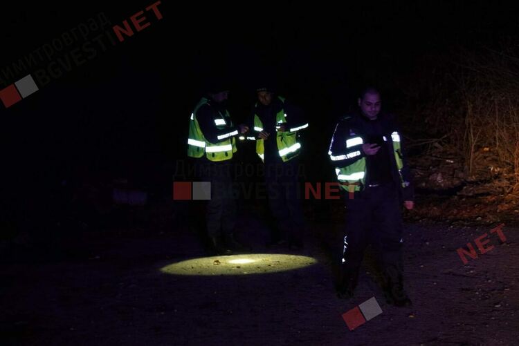 Млад мъж открадна автомобил и катастрофира с него в опит да избяга