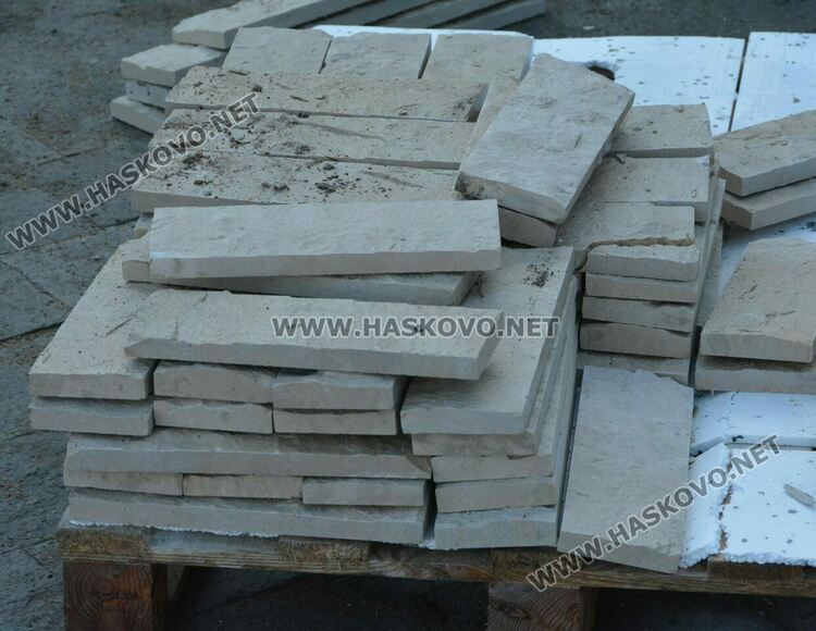 Подходът към монумента на Богородица започва да придобива нов облик