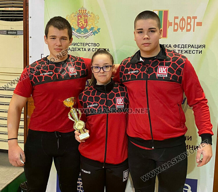 2 отборни купи за хасковските щангисти от Държавното първенство