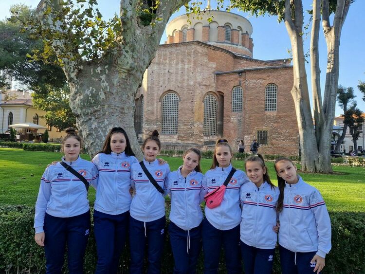 Волейболистките от ВК "Тополово" с три победи в Турция 