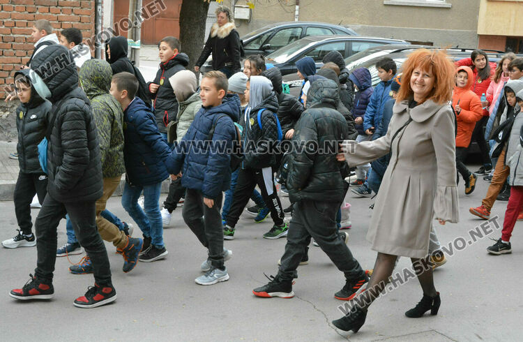 „Климент Охридски“ чества патронен празник с водосвет, шествие и концерт 