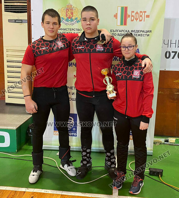 2 отборни купи за хасковските щангисти от Държавното първенство