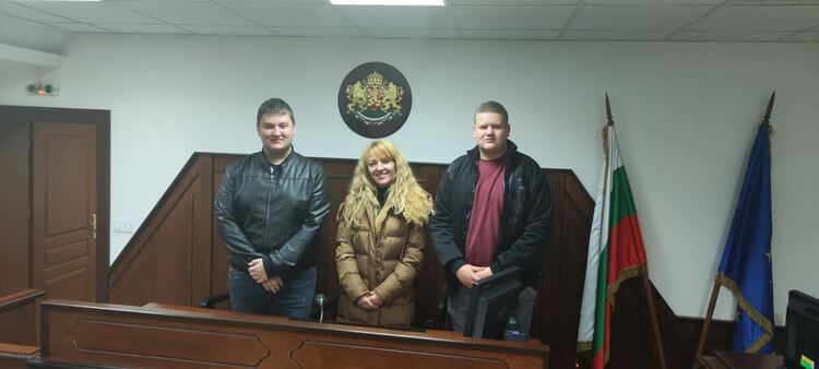 Ученици от СУ "Св.Св. Кирил и Методий"-Смолян посетиха Административния съд 