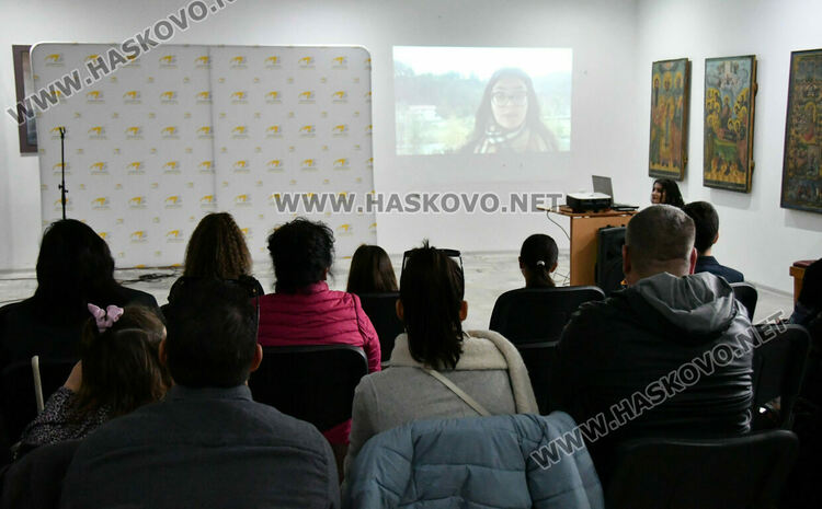 Надградиха 9 ученици за ораторско майсторство