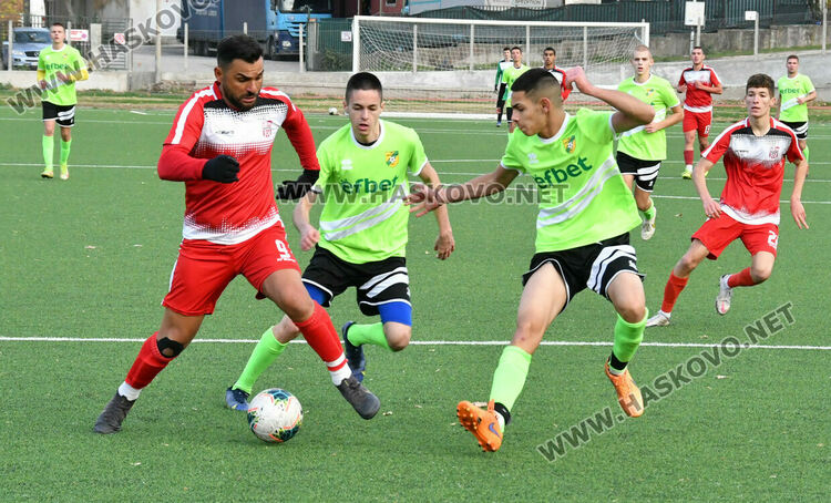 ОФК „Хасково“ и „Свиленград 1921“ с равенство 2:2