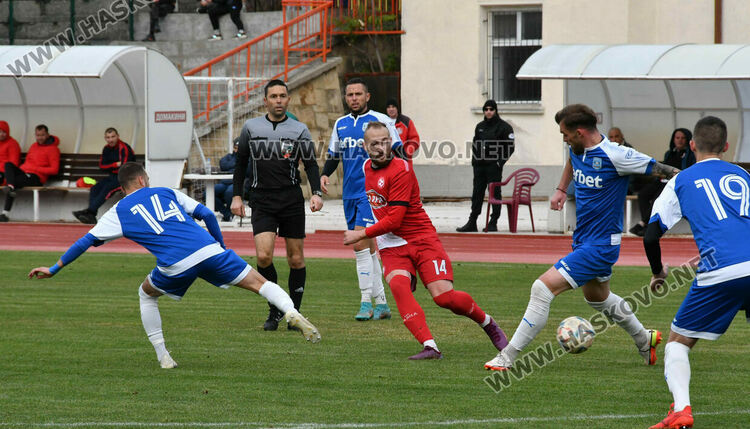 „Саяна победи „Левски“, Ангел Здравчев герой за домакините