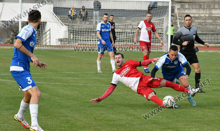 „Саяна победи „Левски“, Ангел Здравчев герой за домакините