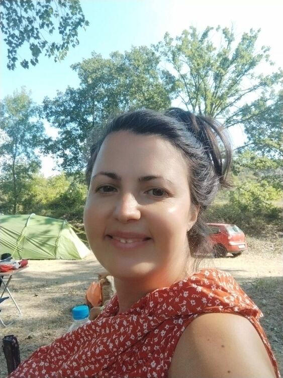 Зов за помощ - млада самотна майка от Димитровград се бори за живота си и търси подкрепа за животоспасяващо лечение