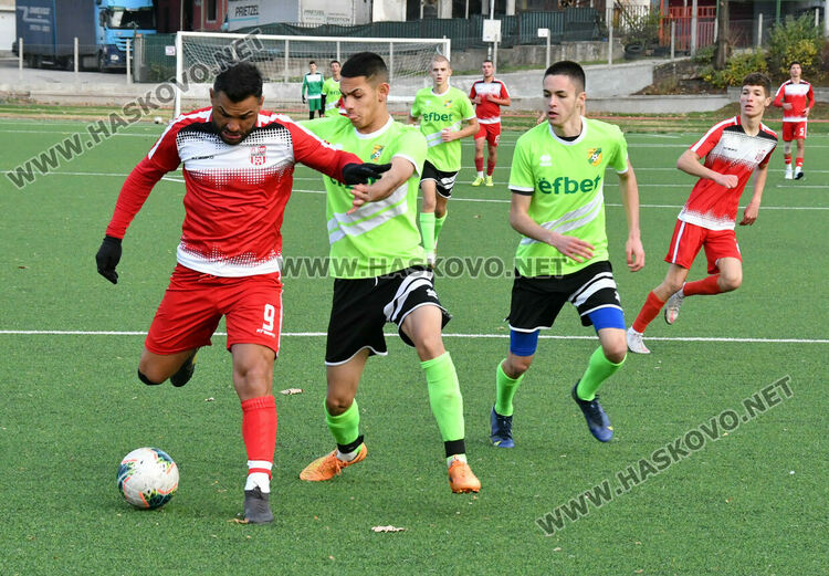 ОФК „Хасково“ и „Свиленград 1921“ с равенство 2:2