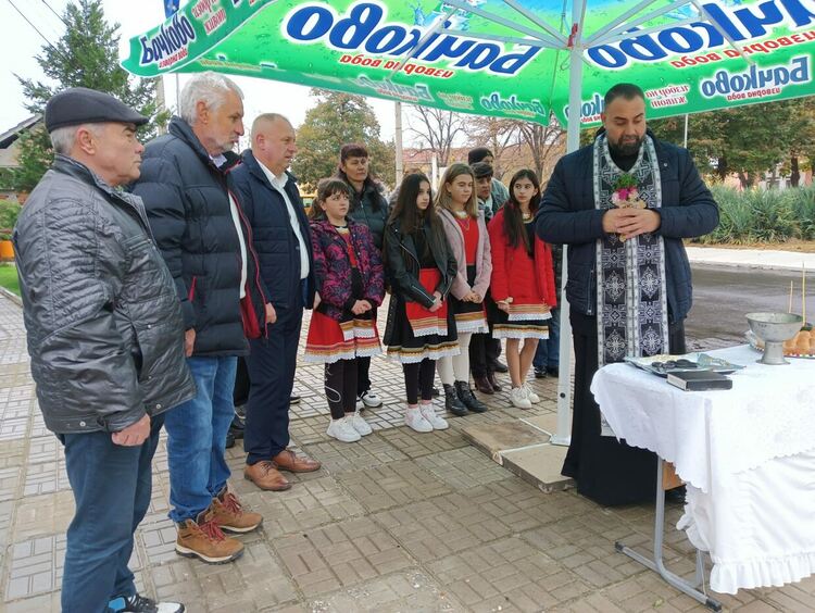 На две новоасфалтирани улици се радват жителите на Градина