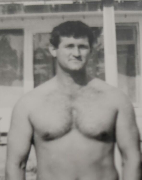 Почина легендарният треньор по вдигане на тежести Димитър Кръстев