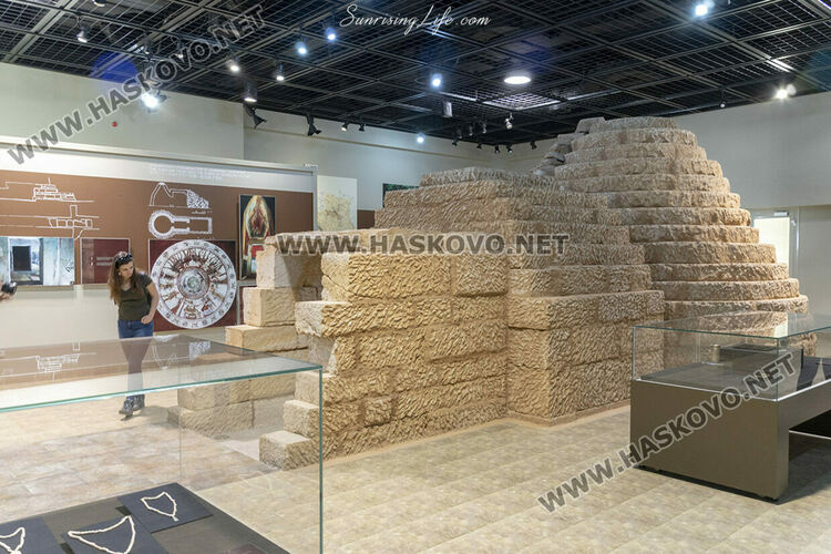 Монументът на св.Богородица, Паскалевата къща и Алексадровската гробница са в класацията за туристически дестинации у нас