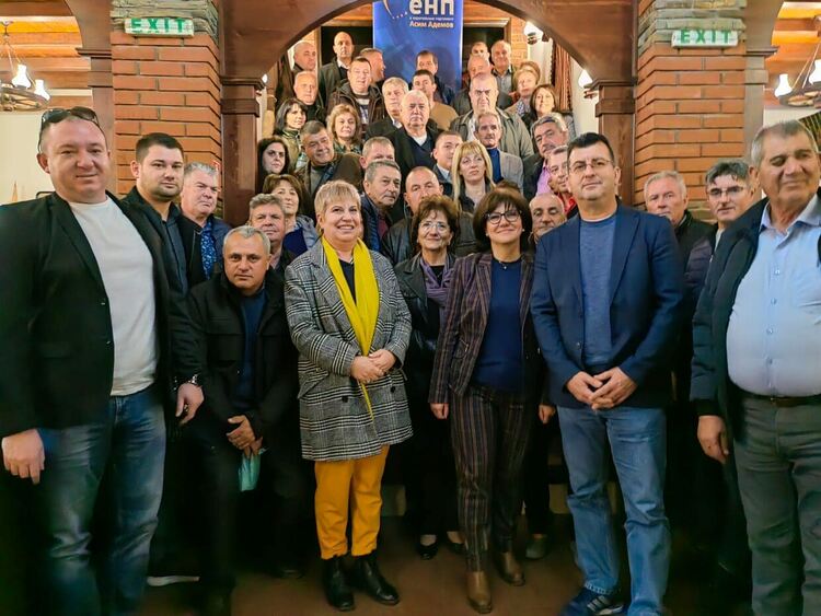 Общинските ръководства на ГЕРБ в областта анализираха политическата ситуация в страната