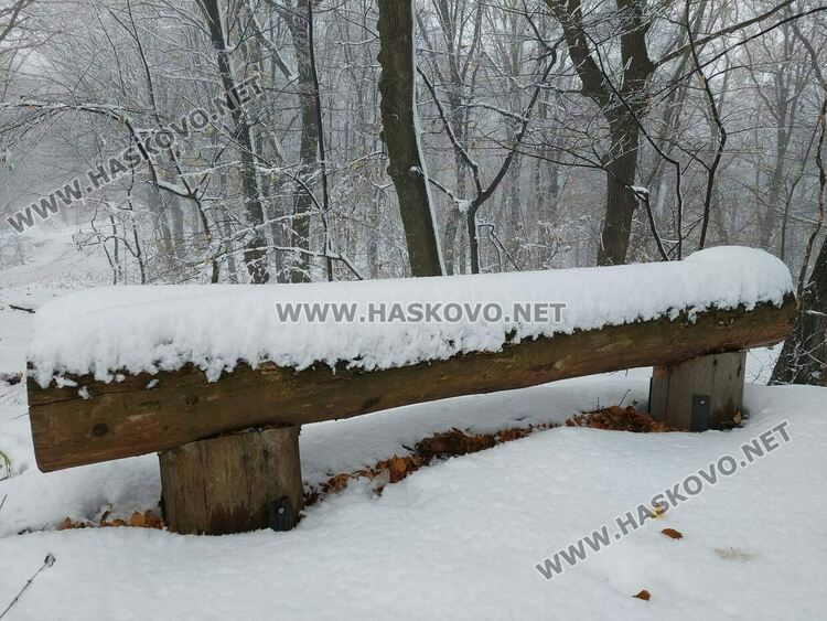 Падна първият за сезона сняг в хасковско