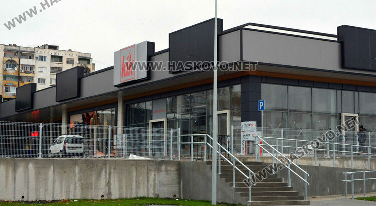 Отварят първия ритейл парк в Хасково преди Коледа