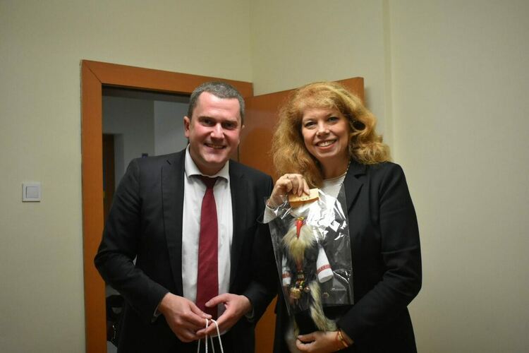  "Тя: с душата на дете и все по-цветно и усмихнато сърце" изложба на Фанка Борисова