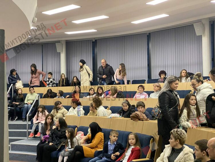 130 талантливи димитровградски деца получиха общински стипендии на стойност 30 000 лв.