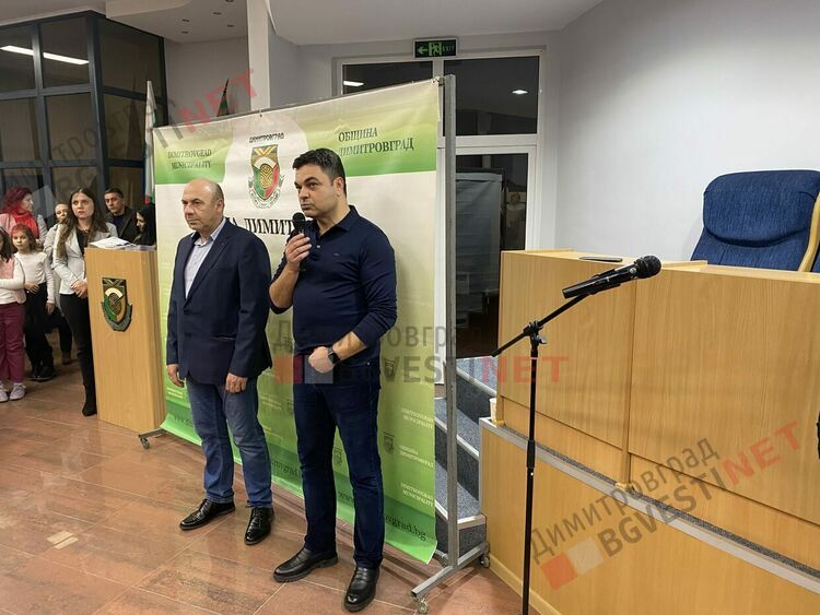 130 талантливи димитровградски деца получиха общински стипендии на стойност 30 000 лв.