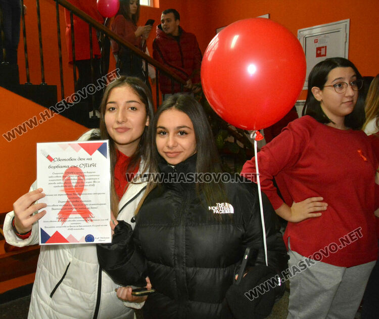 3-4 мъже са заразени със СПИН в Хасковско. Тестваха ученици и учители в ПМГ