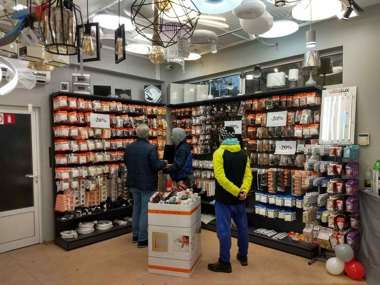 Светлина, красота и функционалност в обновения магазин на Недев ЕООД 