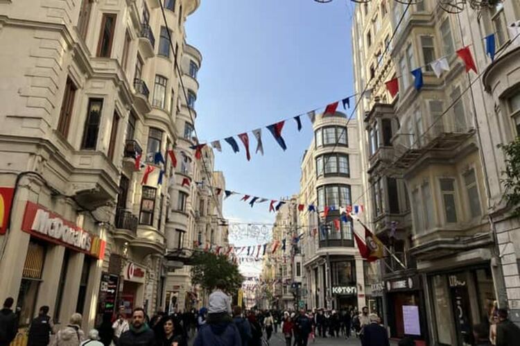 В Турция чужденците са 5,2 млн., осем квартала в Истанбул ще отказват молби за пребиваване
