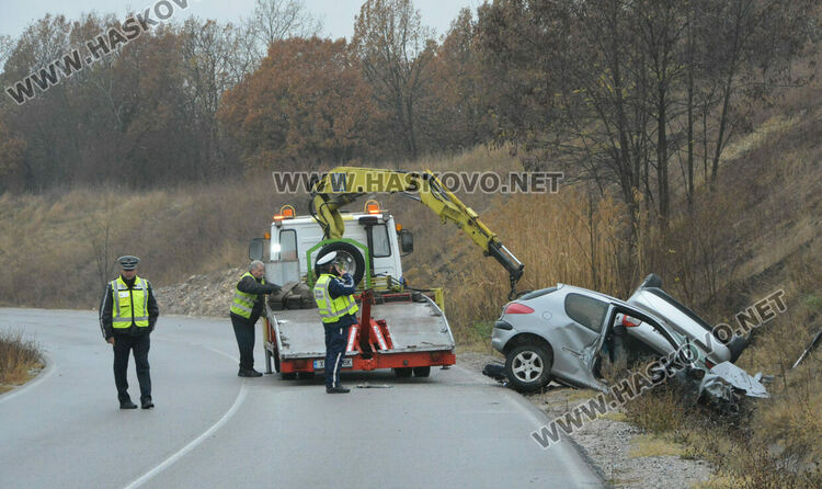 Момиче на 15 г. и майка му са загинали в катастрофата, 5-годишно дете и мъж са с опасност за живота