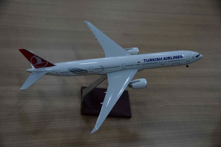 ВК "Тополово" подари спечелена награда на ръководството на община Асеновград 