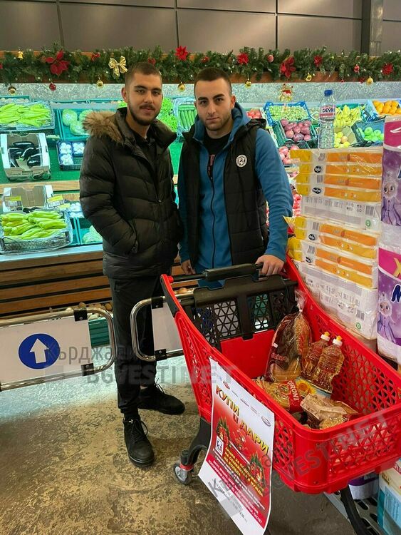 Младите ротарианци от Кърджали  с поредната кампания „Купи и дари“