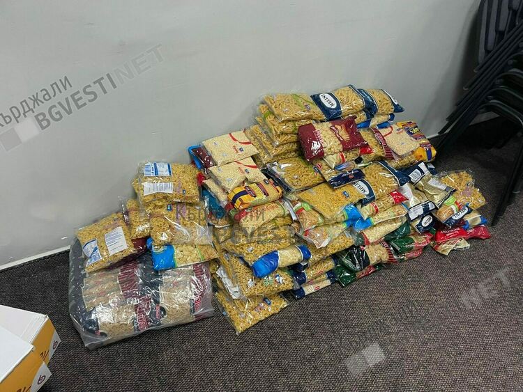 Младите ротарианци от Кърджали  с поредната кампания „Купи и дари“