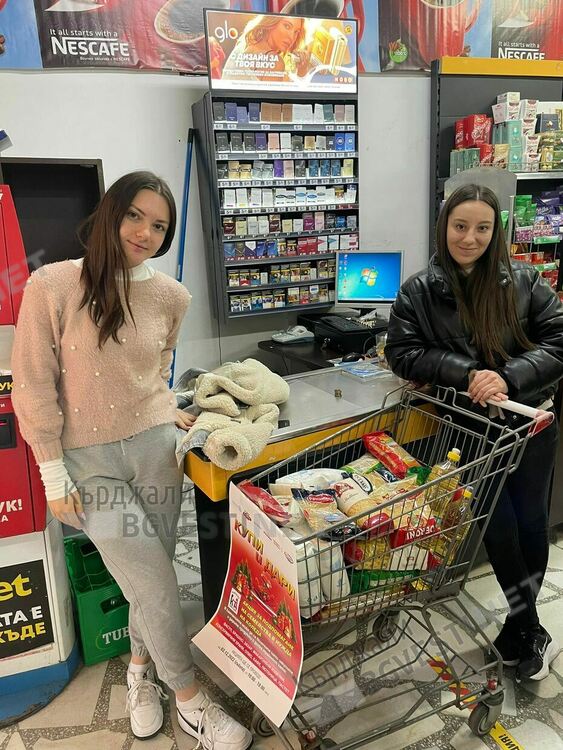 Младите ротарианци от Кърджали  с поредната кампания „Купи и дари“