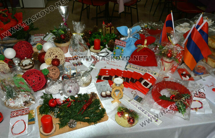 С Благотворителен базар арменската общност събира пари за ремонт на църквата си  