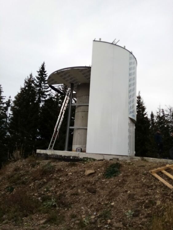 Монтаж на стените на кулата