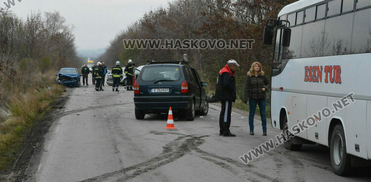 3 коли катастрофираха между Хасково и Манастир, има ранени