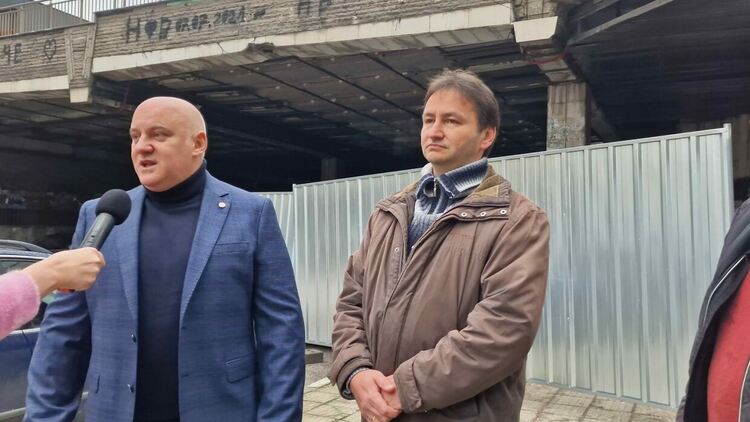 Започна ремонтът на тунела до пощата в Асеновград 