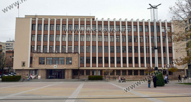 Благотворителен базар в Хасково събира средства за Съюза на глухите