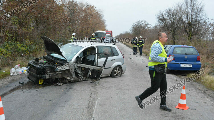 3 коли катастрофираха между Хасково и Манастир, има ранени