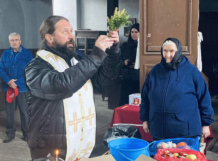 Почетоха Свети Николай в село Сърница 