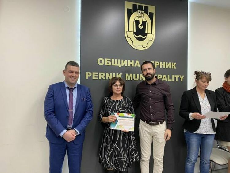 Клубът по делта и парапланеризъм в Перник получи отличие за доброволчество